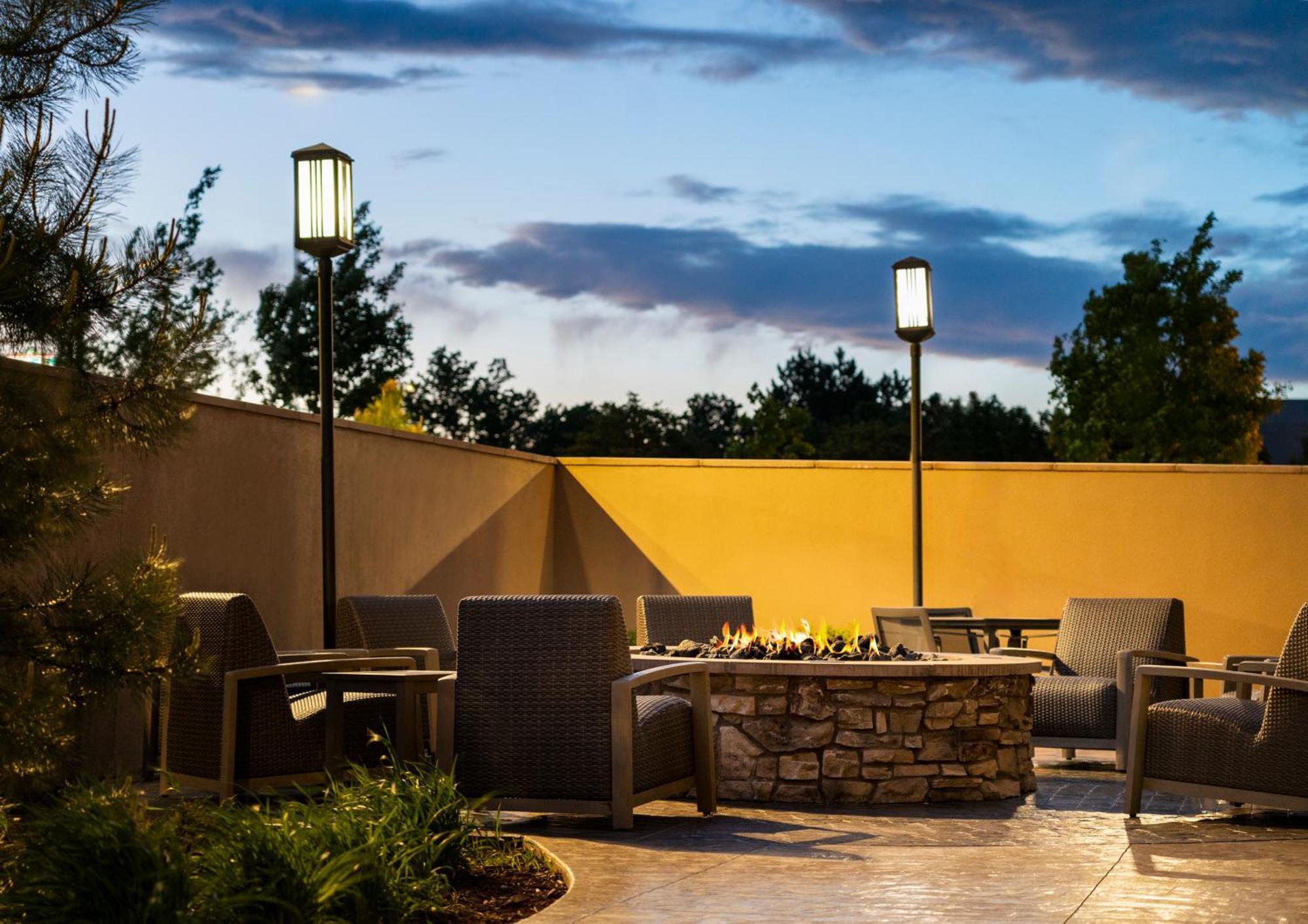 Courtyard by Marriott Denver North/Westminster Eastlake Eksteriør bilde